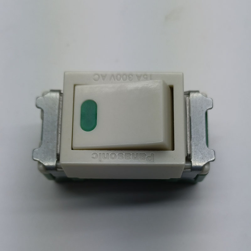 WNF5152 國際牌埋入式螢光3路開關